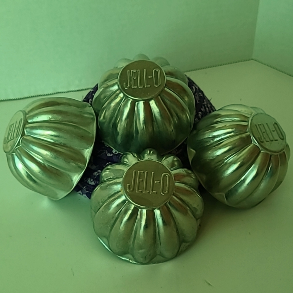 1950's  (10) Aluminum - 4 JELLO cups / 6 - Baking cups